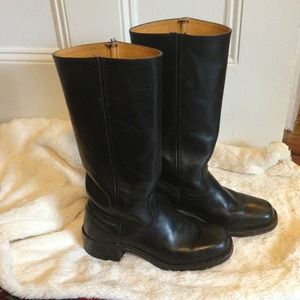 100% Authentic Frye Campus 14L - Black 7.5