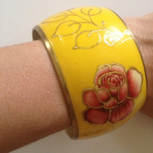 ❌Sold in bundle❌Rose leaf bangle.. - Picture 2 of 2