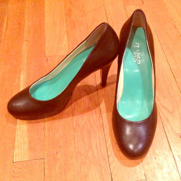 Simple but classy Franco Sarto pump👍REDUCED!!