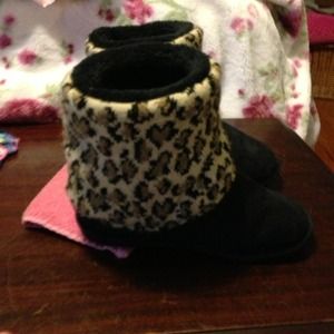 Authentic Steve Madden slippers