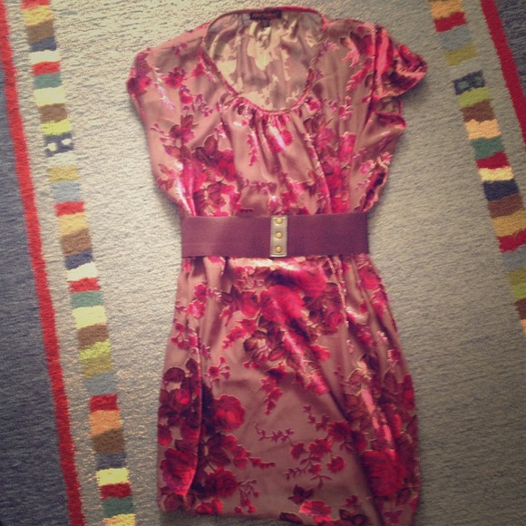 Beautiful Betsey Johnson Belted Tunic Dress