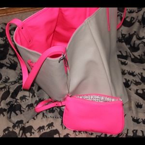 Bright pink and beige Danielle Nicole New York bag