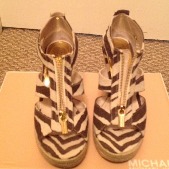 Brand new MK wedges wore once