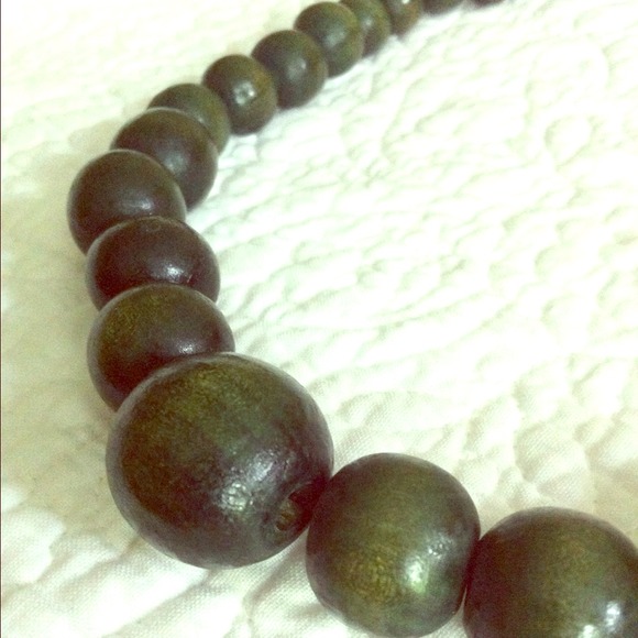 Green wooden bead necklace