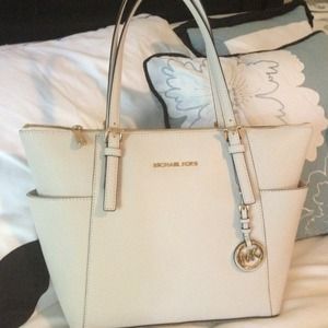 😍SOLD😍Michael Kors handbag brand new