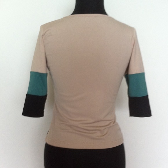 Pretty top - Picture 2 of 3