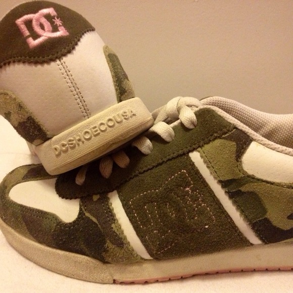 Camo DC's w/ pink highlights