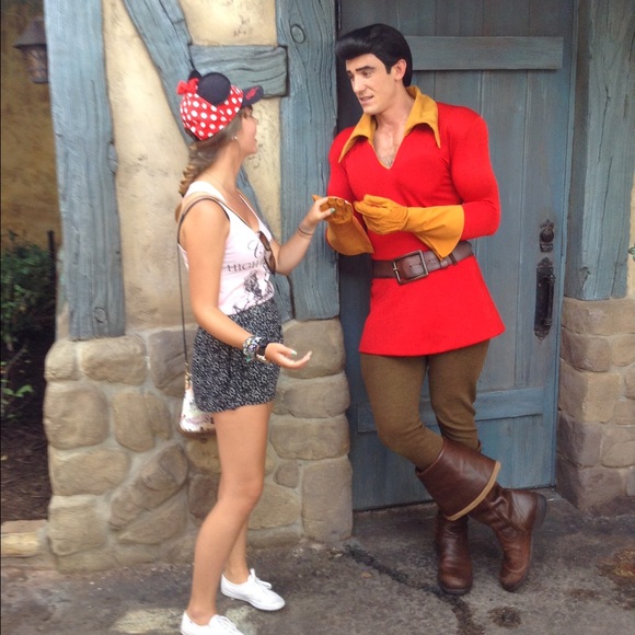 Meet your posher! - Picture 4 of 4