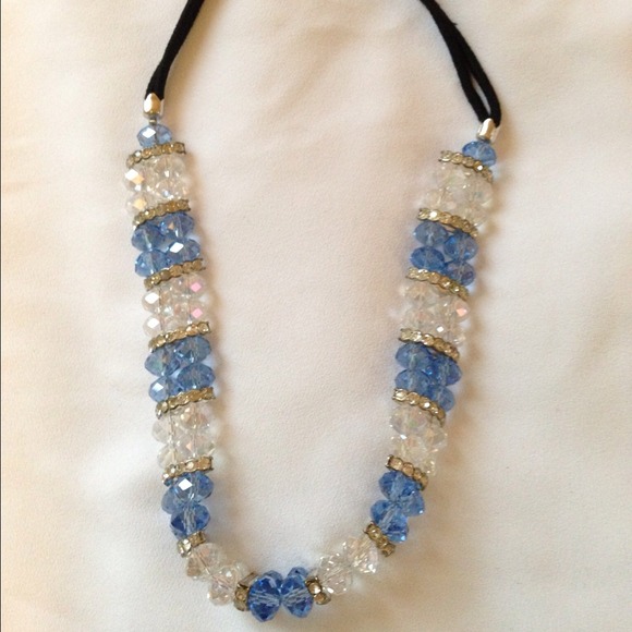 Jeweled elastic headband/necklace - Picture 3 of 3