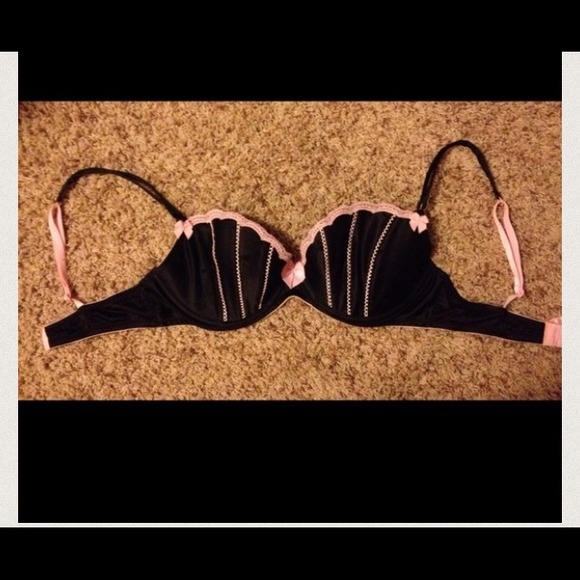 Victoria's Secret 36D Bra- Sexy Little Things