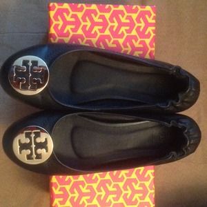 #Reserved# Tory Burch Classic Reva Flat Black