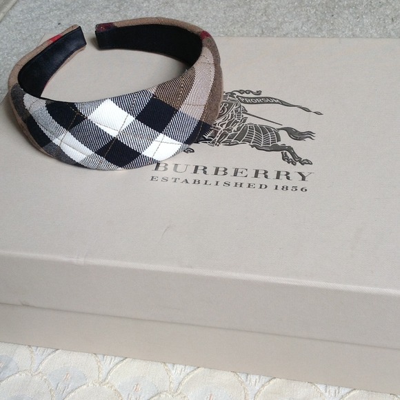 RESERVED****New Burberry headband