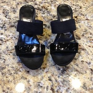 Ferragamo black patent leather and elastic sandals