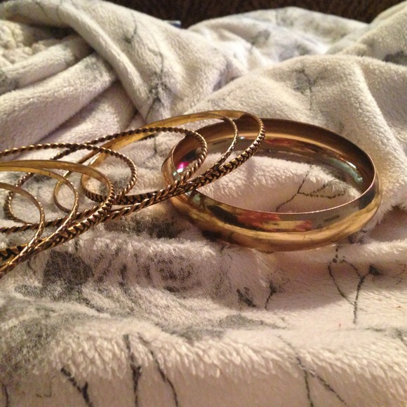 Gold bracelet set - Picture 3 of 3