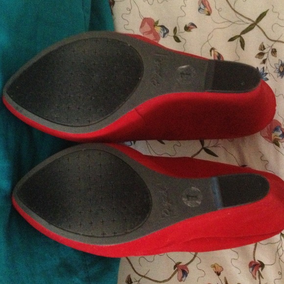 Red velvet wedges 💋❤🌹🍒 - Picture 4 of 4