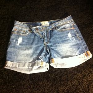 Aéropostale shorts!