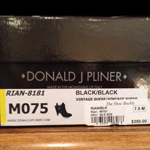 "ON SALE"!!!!  Donald J Pliner Vintage Boot - Picture 3 of 3
