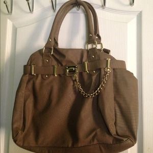 *NEW* Steve Madden Bneptune Satchel