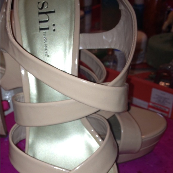 Shoes - Picture 3 of 3