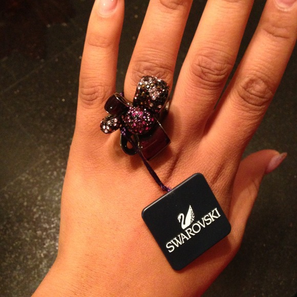 Extravagant Swarovski ring