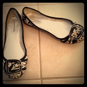 Banana Republic flats