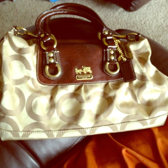 ❌SOLD ❌Authentic Coach Purse