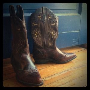 Embroidered cowboy boots from Nashville