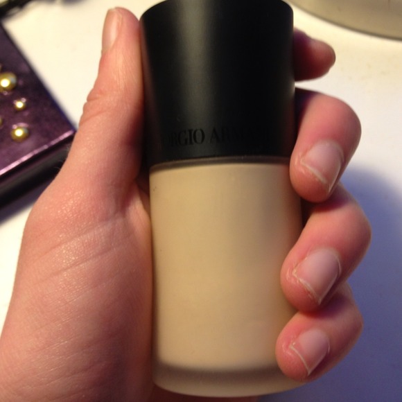 Giorgio Armani Luminous Silk Foundation!!!
