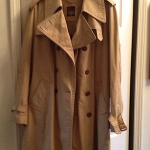 Men's trenchcoat