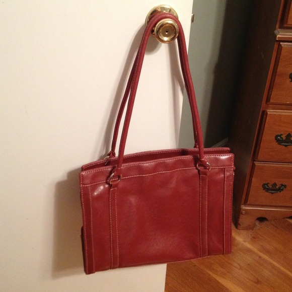 Tote bag with plenty of storage!
