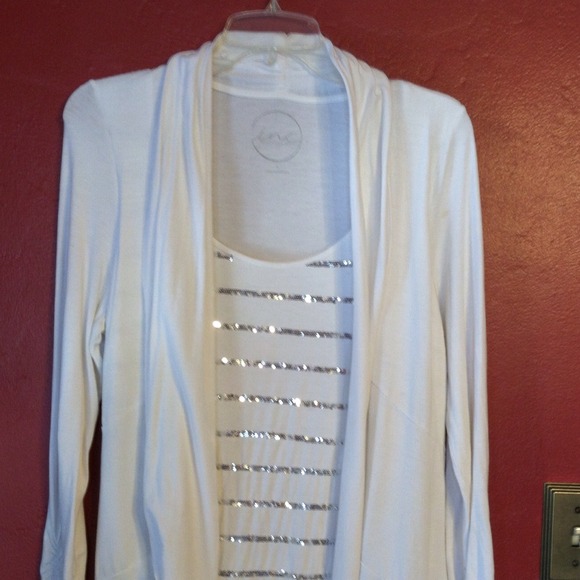 Gorgeous INC blouse