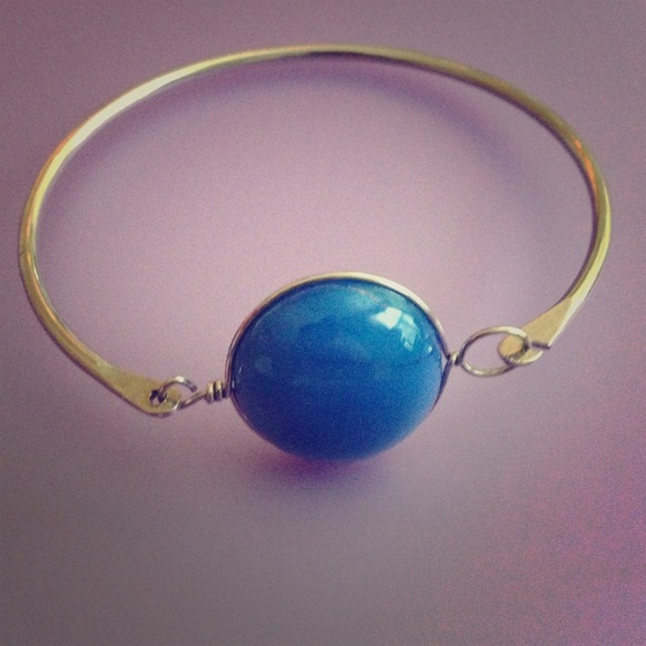 Silver and blue stone bracelet