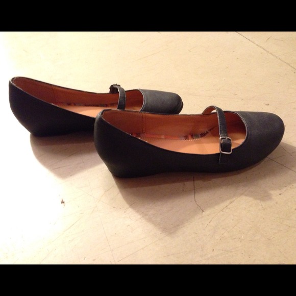 ❌SOLD❌Sz 6/1/2 Bakers Black Flats - Picture 2 of 3