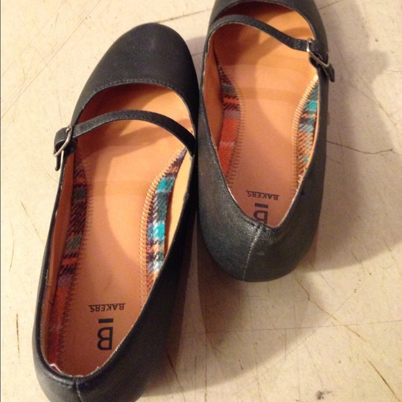 ❌SOLD❌Sz 6/1/2 Bakers Black Flats - Picture 3 of 3