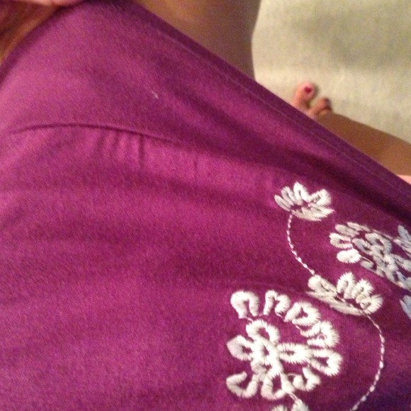 ❤Sold❤Racer back purple shirt with floral prints - Picture 3 of 3