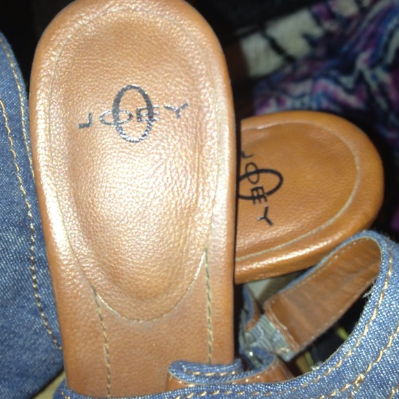 Jean heels - Picture 3 of 3