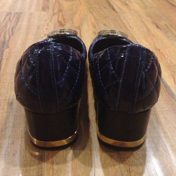 💥Sold in bundle💥Tory Burch Shoes - Picture 2 of 3