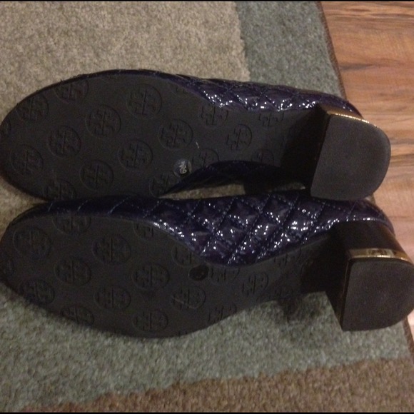 💥Sold in bundle💥Tory Burch Shoes - Picture 3 of 3