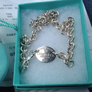 JUST REDUCED Authentic Tiffany oval necklace