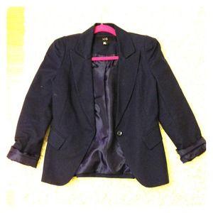 Navy fitted blazer