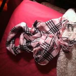 Pink plaid scarf