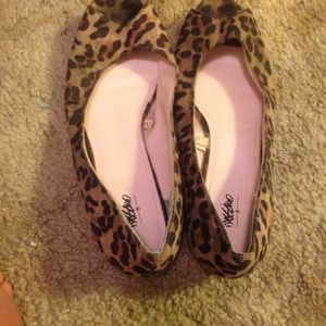 Used Cheetah Print Wedges