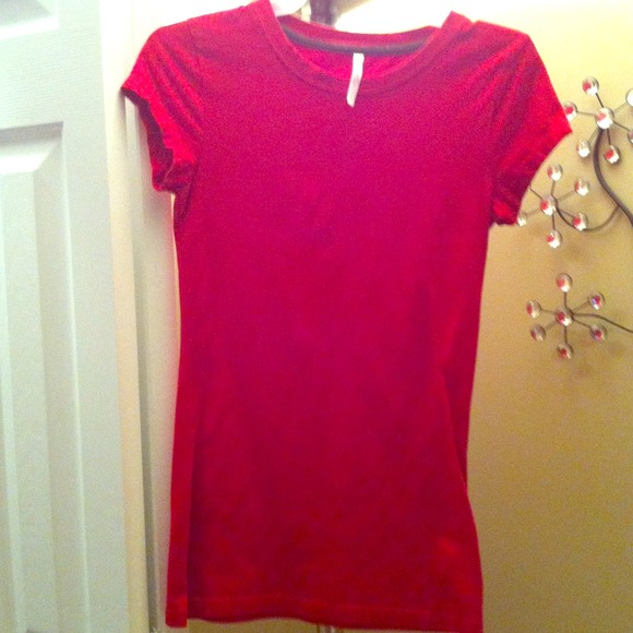 Plain red tee