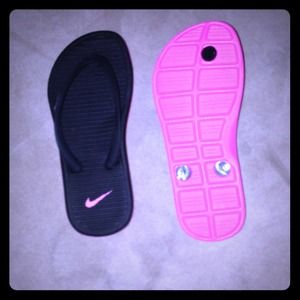 Nike flip flops