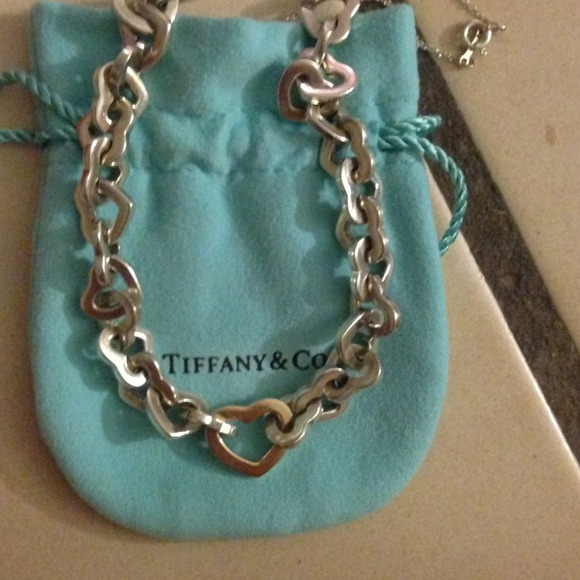 Authentic Tiffany Heart bracelet with gold heart - Picture 3 of 4