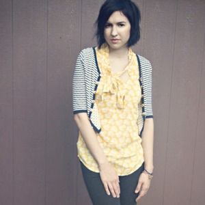 Reserved BUNDLE: lemon top and cropped cardigan