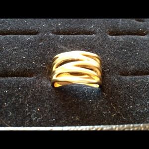 Trade Premier Designs gold ring