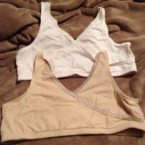 💥Reserved💥bundle Nursing bras and tank tops