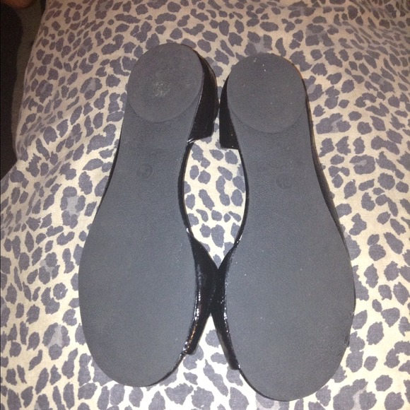 Women's Flats - Picture 3 of 3