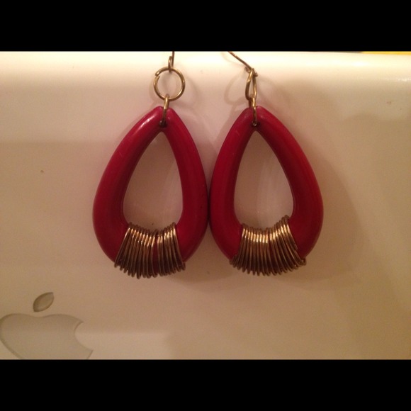 Fashion Earrings - Picture 1 of 1